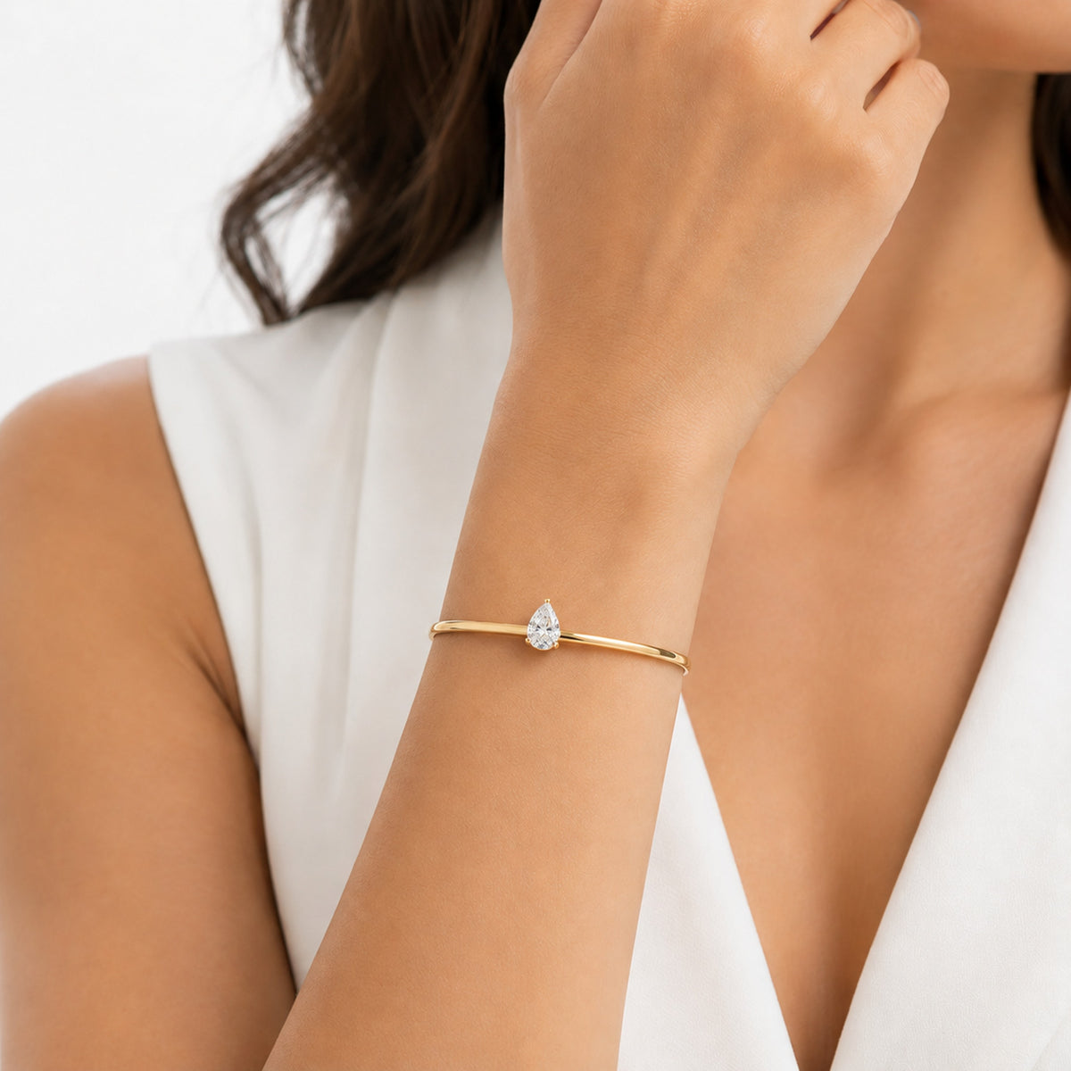 14K Gold 1.5 ct. tw. Tear-Drop Lab Grown Diamond Bangle