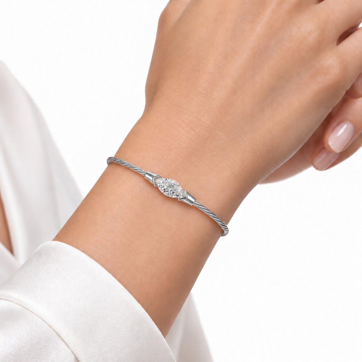 14K Gold 1.0 ct. tw. Marquise-Shaped Lab Grown Diamond Wire Bangle Bracelet