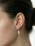 14K-Y SMALL LEAF EARR., 0.11CT