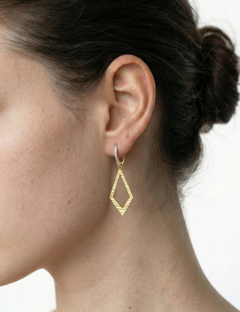 14K-Y DIA. SHAPED DANGLING EARR., 0.15CT