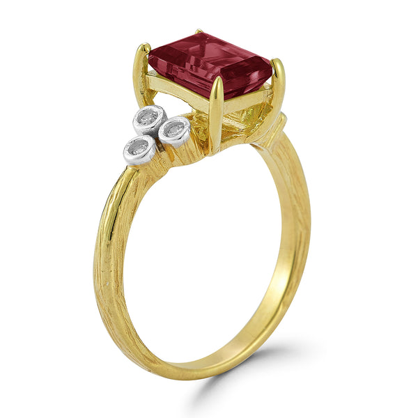 14K Gold 0.09 ct. tw. Diamond & 2.5CT Garnet Cocktail Ring