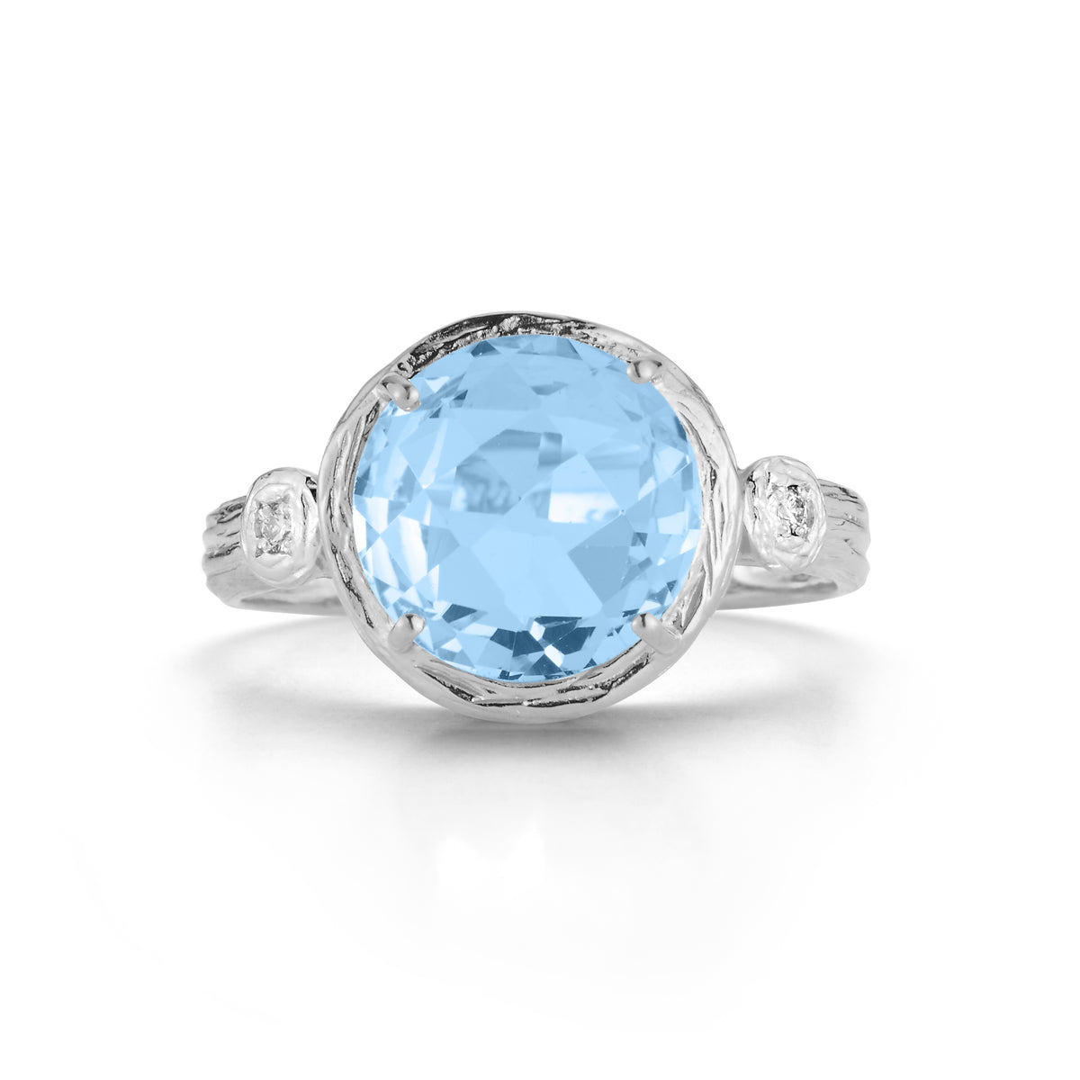 14K-W BLUE TOPAZ COCKTAIL RING, 0.03CT